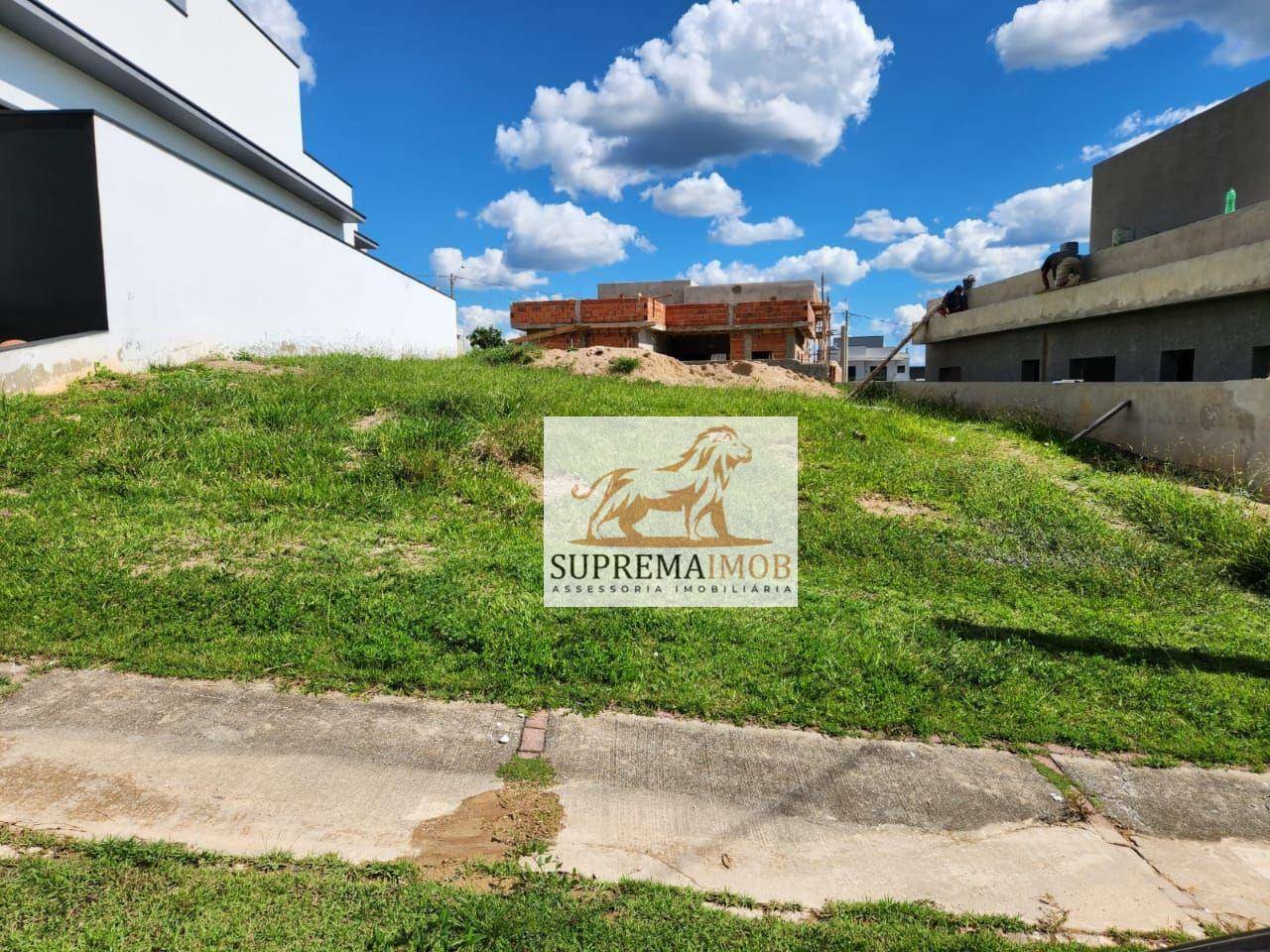 Loteamento e Condomínio, 307 m² - Foto 1