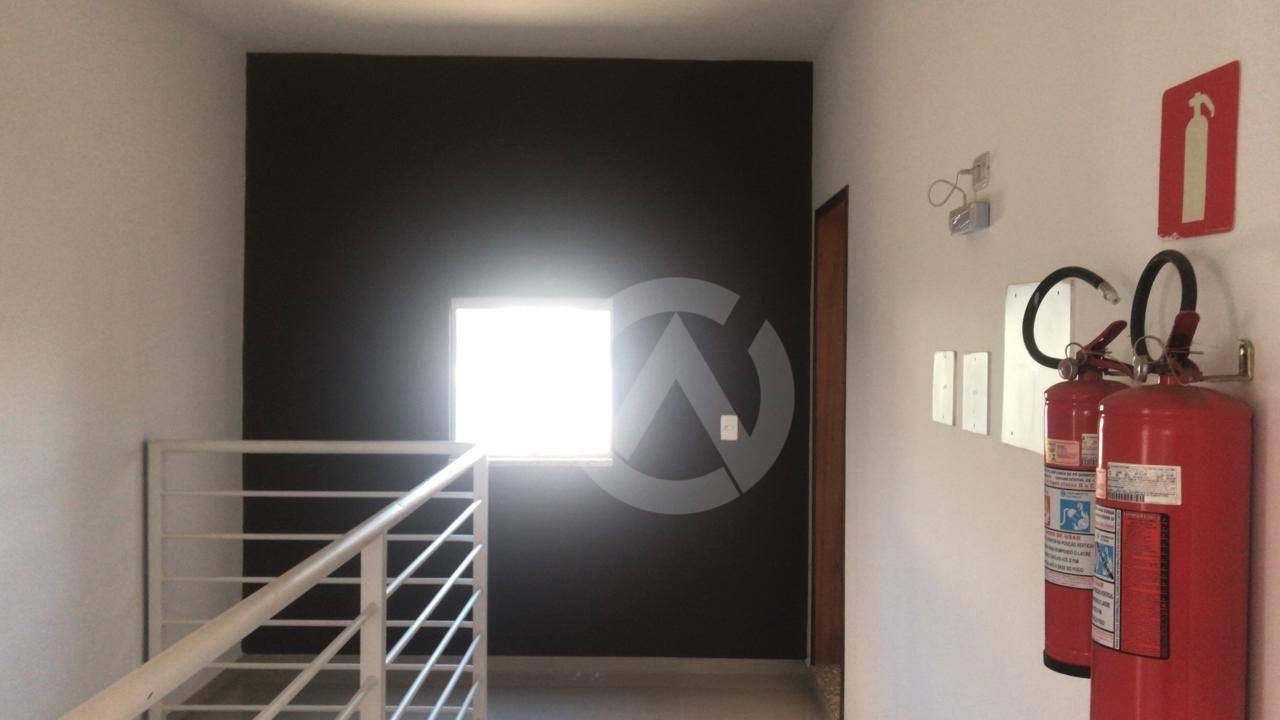 Apartamento à venda com 2 quartos, 75m² - Foto 11