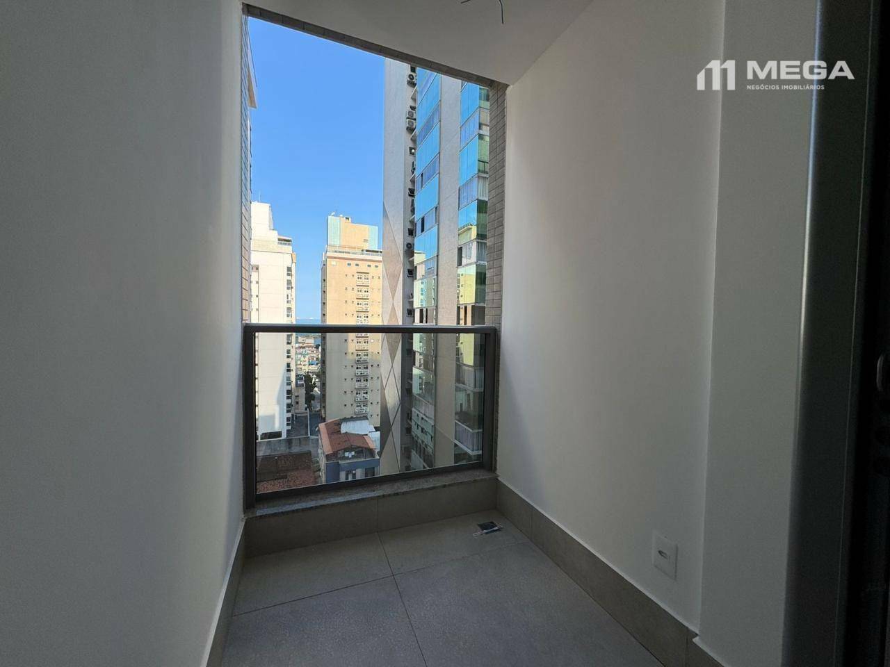 Apartamento à venda com 2 quartos, 60m² - Foto 15