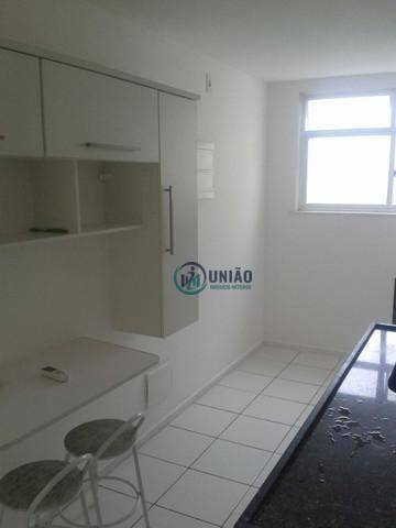 Apartamento à venda com 2 quartos, 65m² - Foto 7