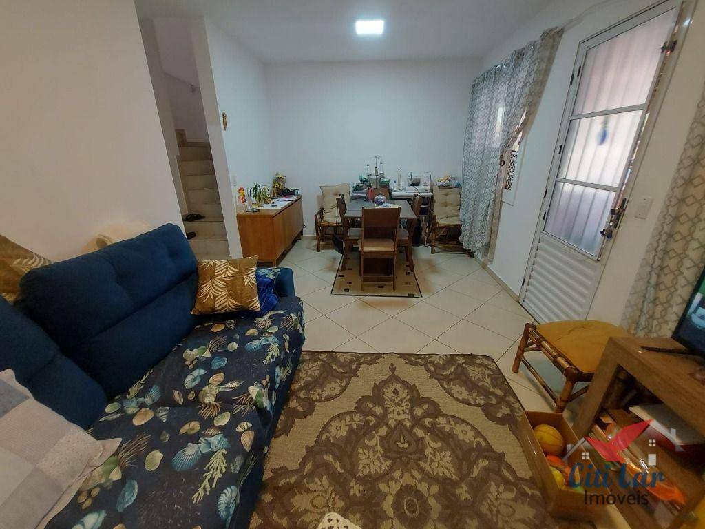 Sobrado à venda com 3 quartos, 74m² - Foto 2