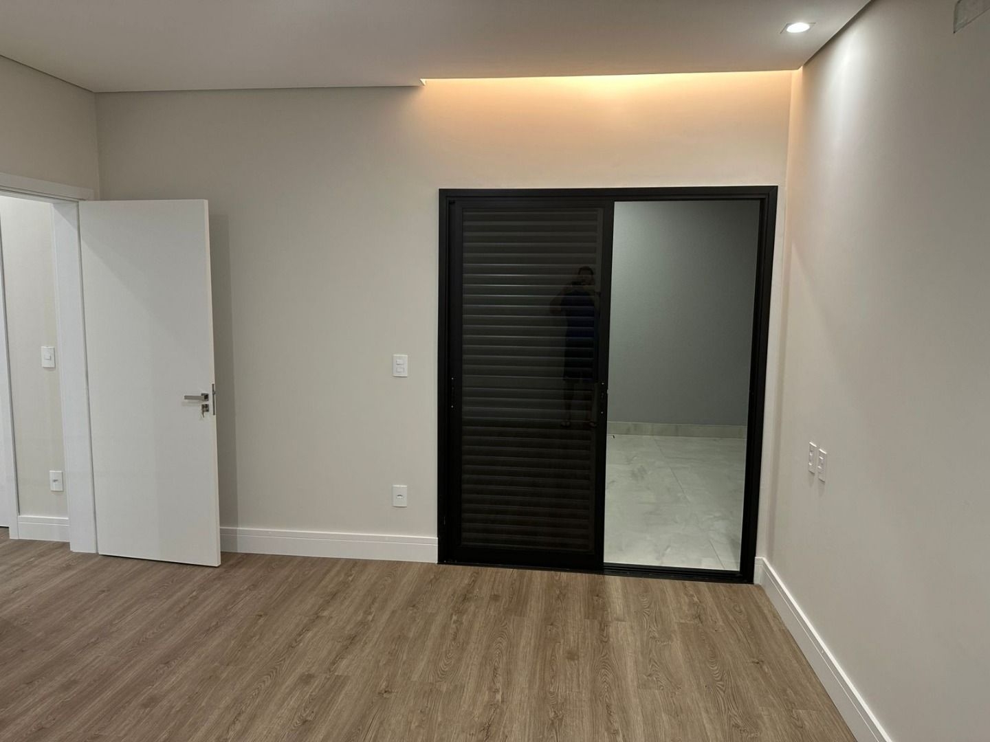 Casa de Condomínio à venda com 3 quartos, 250m² - Foto 23