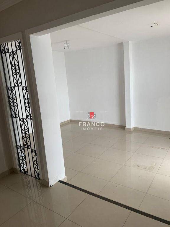 Casa à venda com 4 quartos, 190m² - Foto 8