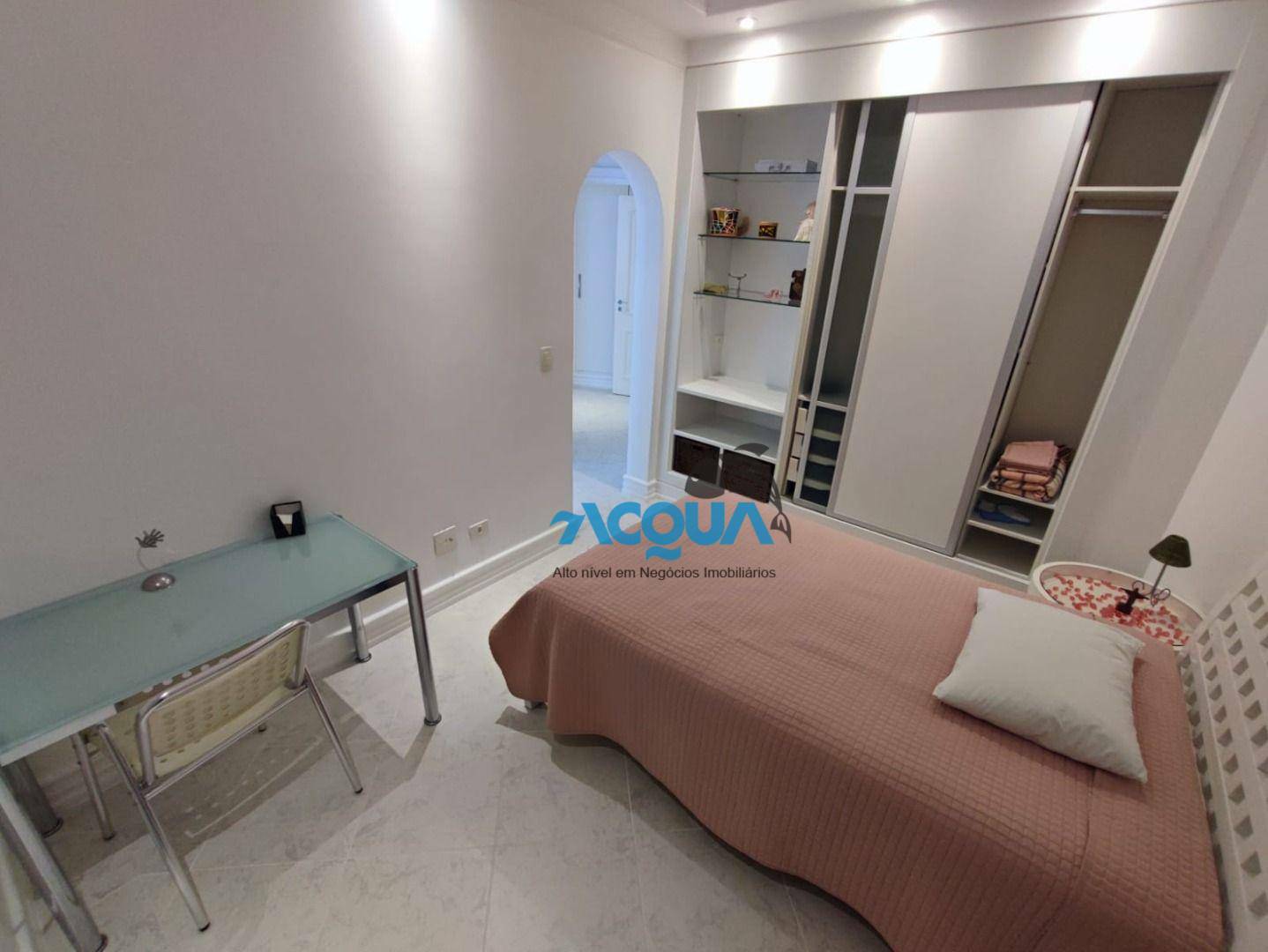 Apartamento à venda com 4 quartos, 180m² - Foto 10