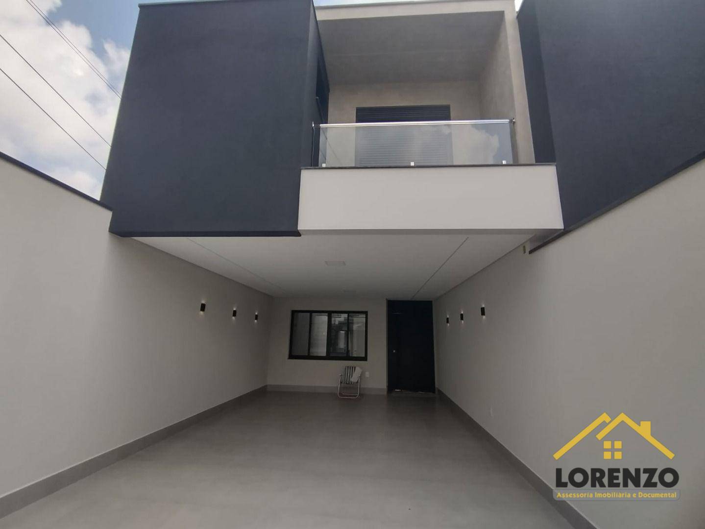 Sobrado à venda com 3 quartos, 200m² - Foto 2