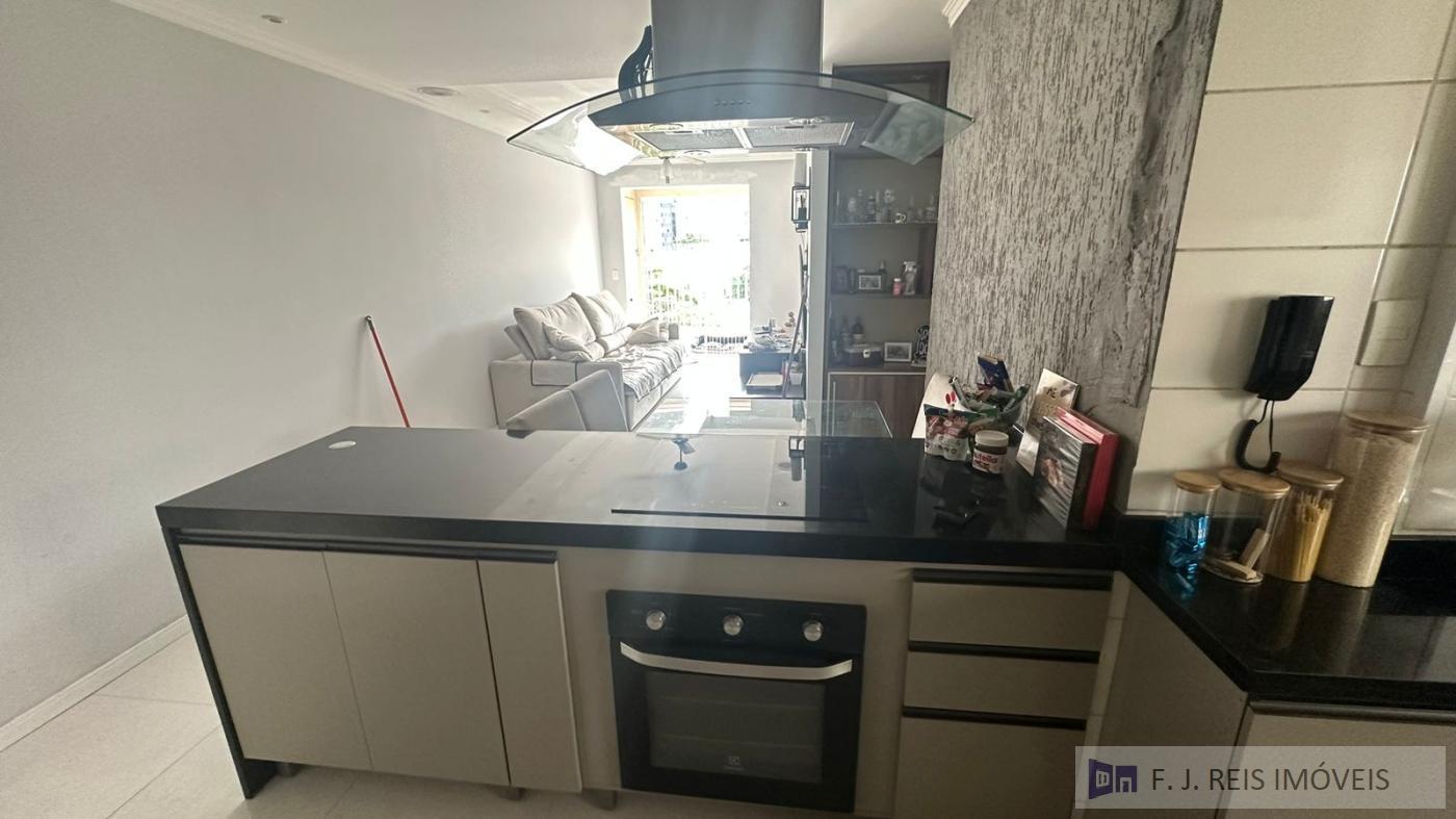 Apartamento à venda com 3 quartos, 77m² - Foto 10