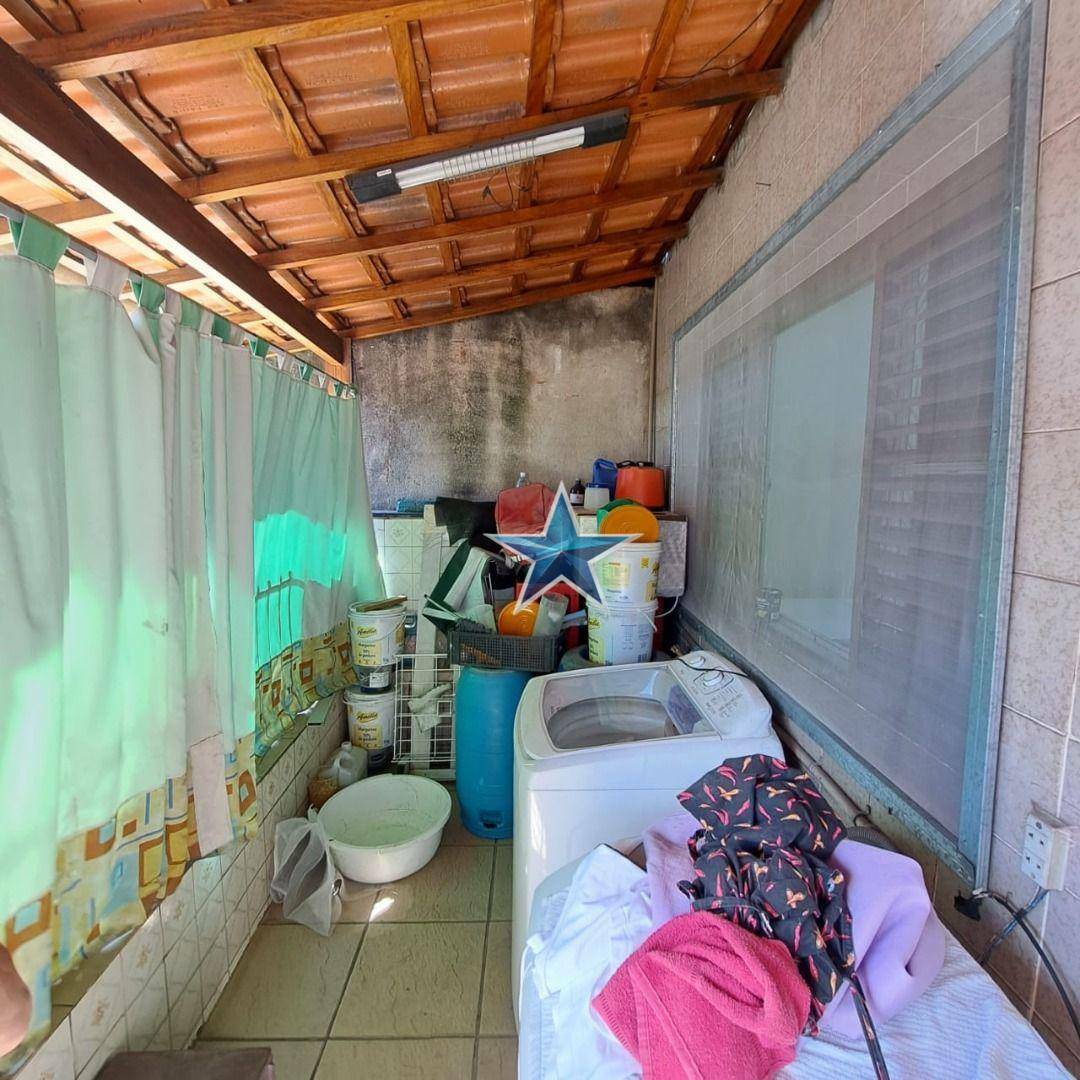 Sobrado à venda com 4 quartos, 200m² - Foto 29