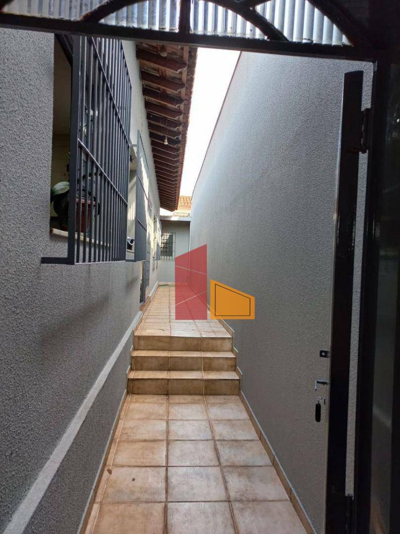 Casa à venda com 3 quartos, 253m² - Foto 15