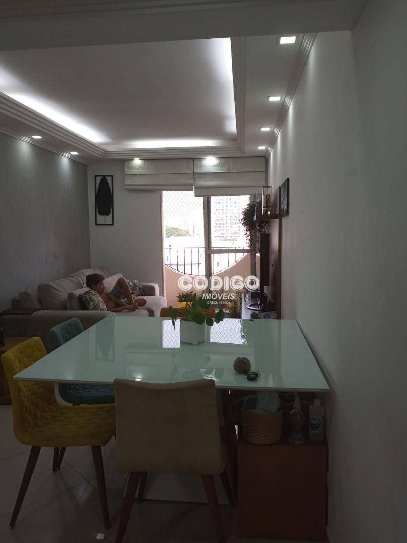 Apartamento à venda com 3 quartos, 93m² - Foto 8