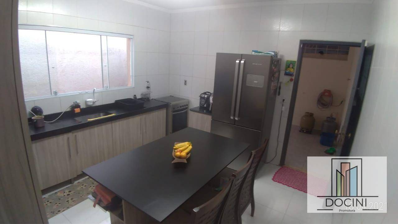 Casa à venda com 2 quartos, 250M2 - Foto 9