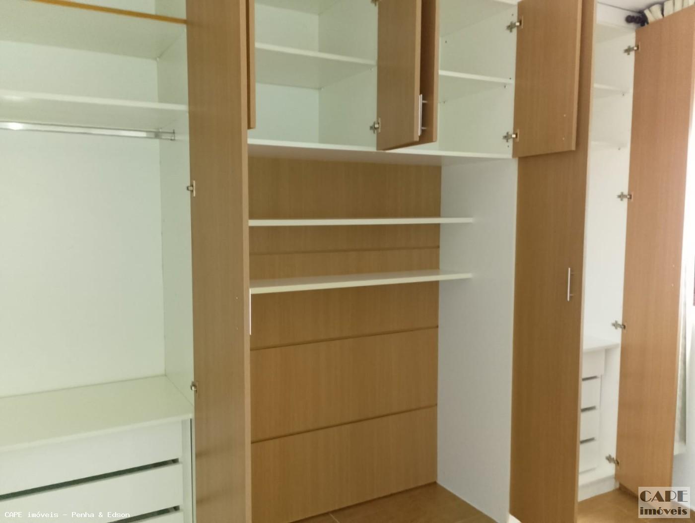 Casa para alugar com 2 quartos, 45m² - Foto 32