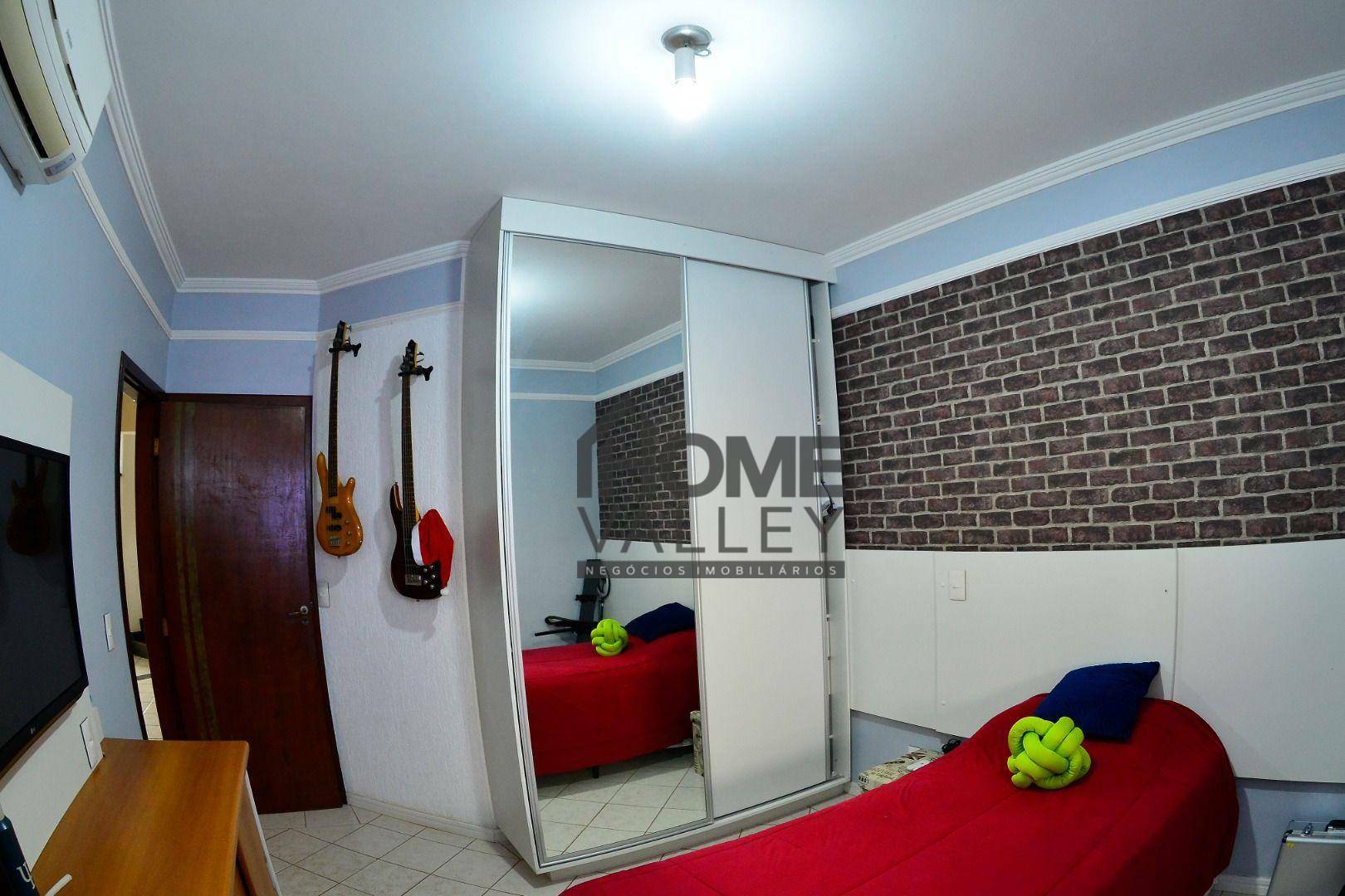 Casa de Condomínio à venda com 3 quartos, 260m² - Foto 31