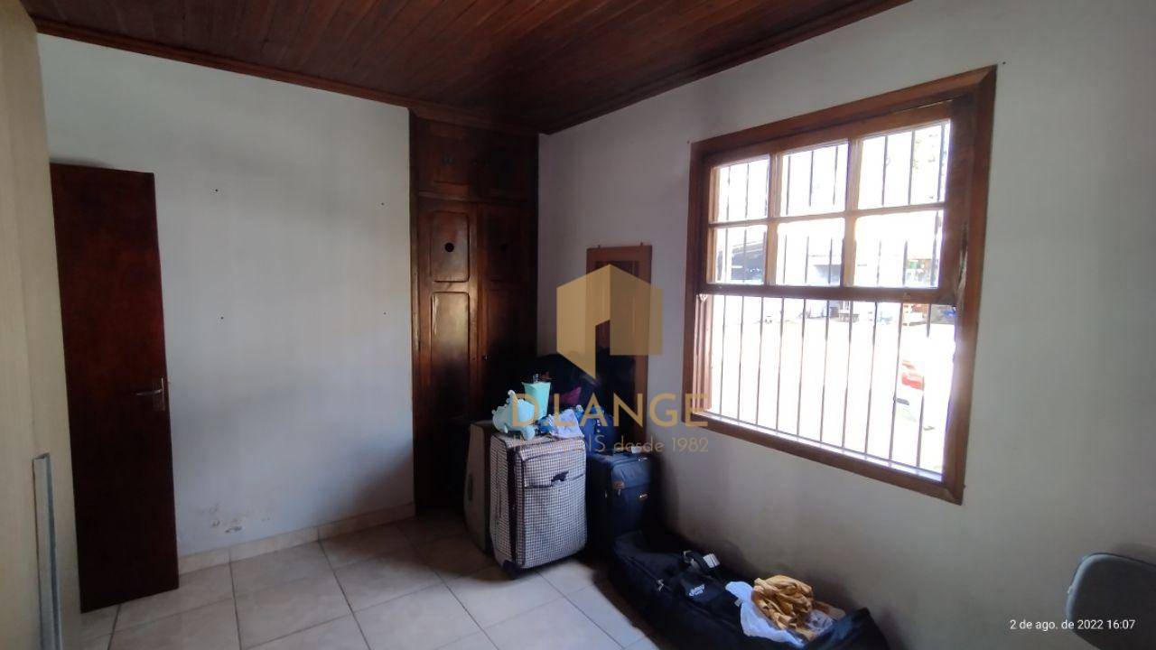 Chácara à venda com 6 quartos, 398m² - Foto 17