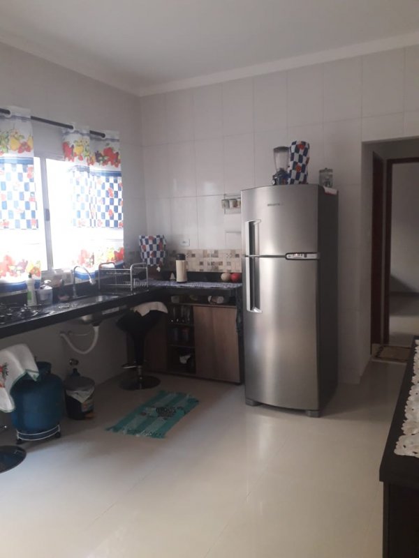 Casa à venda com 2 quartos, 60m² - Foto 8