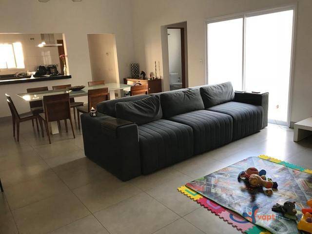 Casa de Condomínio à venda com 3 quartos, 220m² - Foto 4