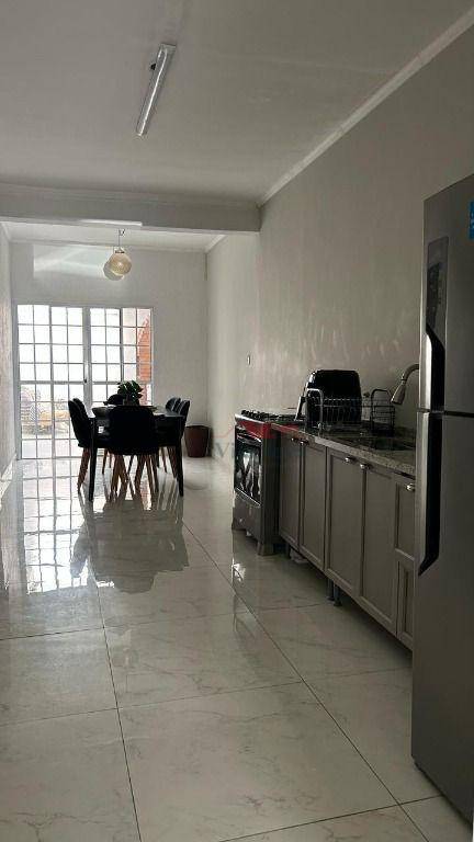 Sobrado à venda e aluguel com 3 quartos, 208m² - Foto 30