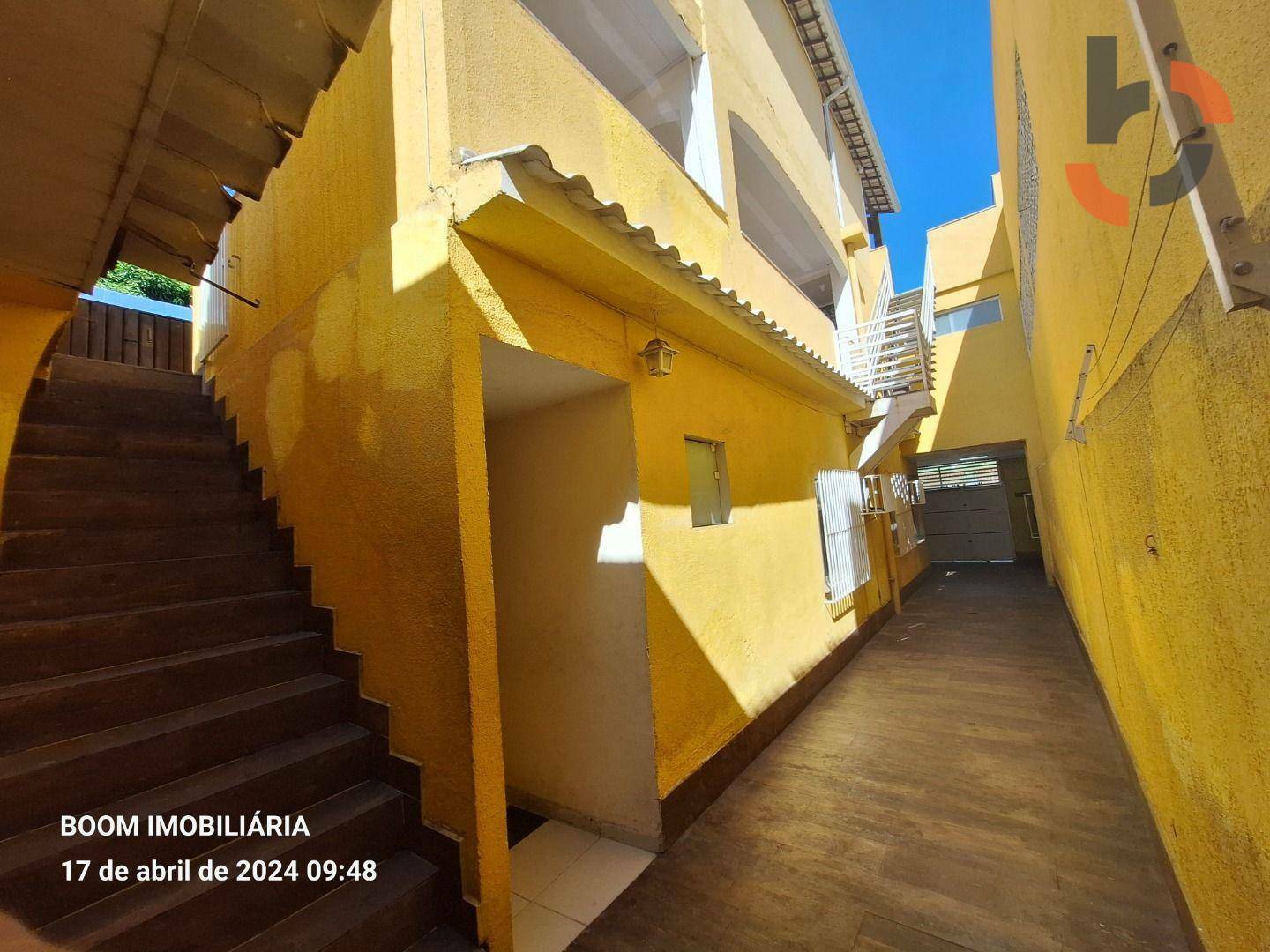 Casa à venda com 3 quartos, 290m² - Foto 8