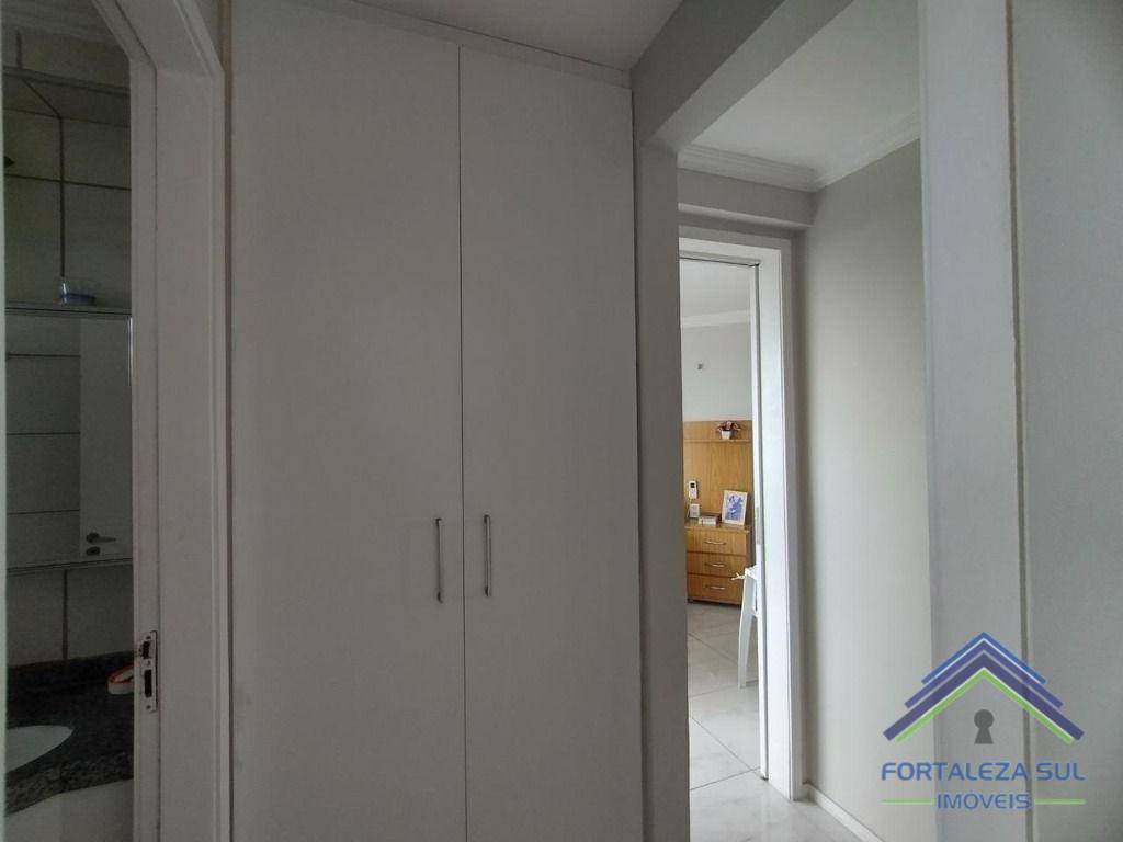 Apartamento à venda com 3 quartos, 73m² - Foto 14