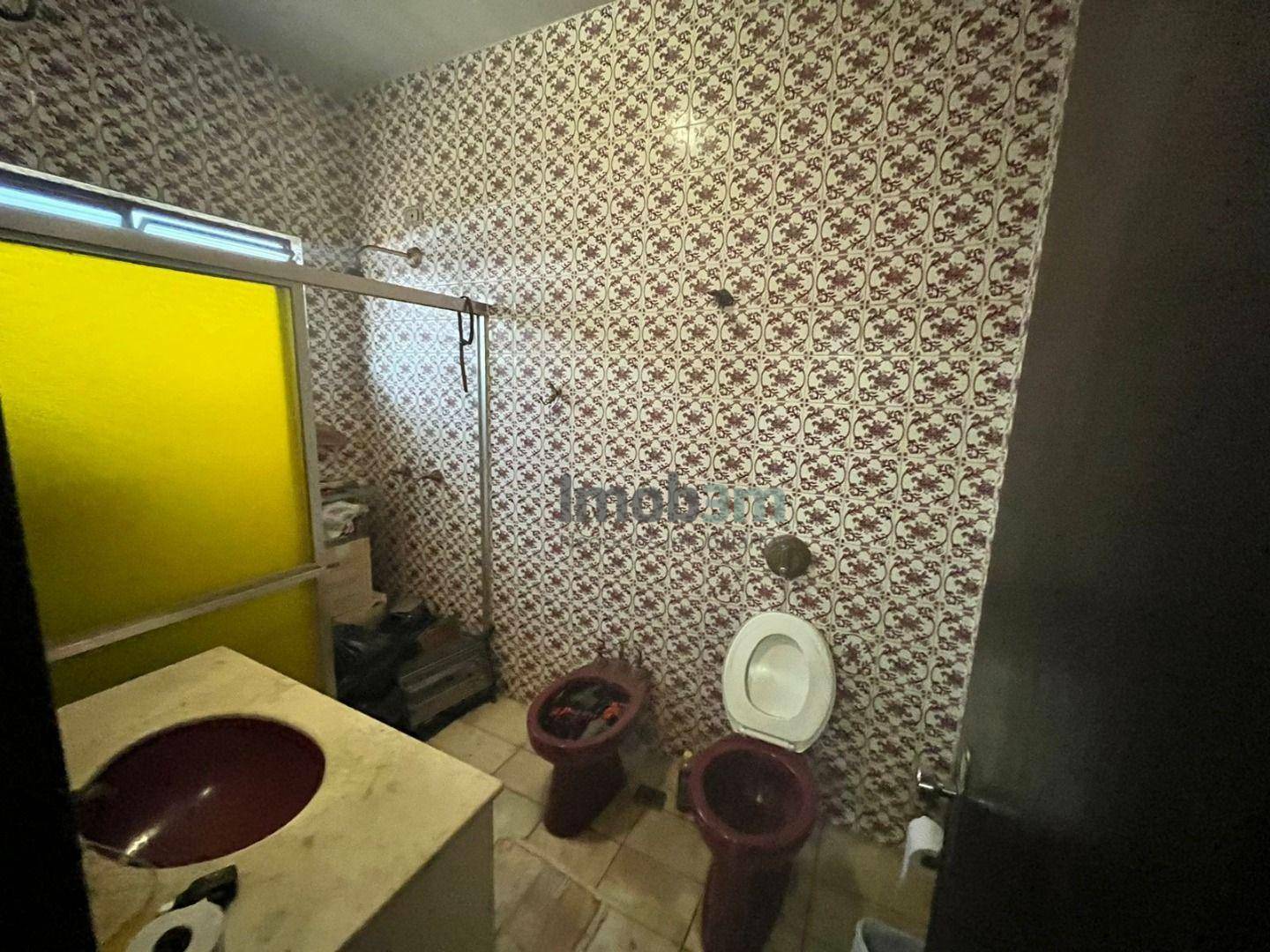 Casa à venda com 4 quartos, 210m² - Foto 22