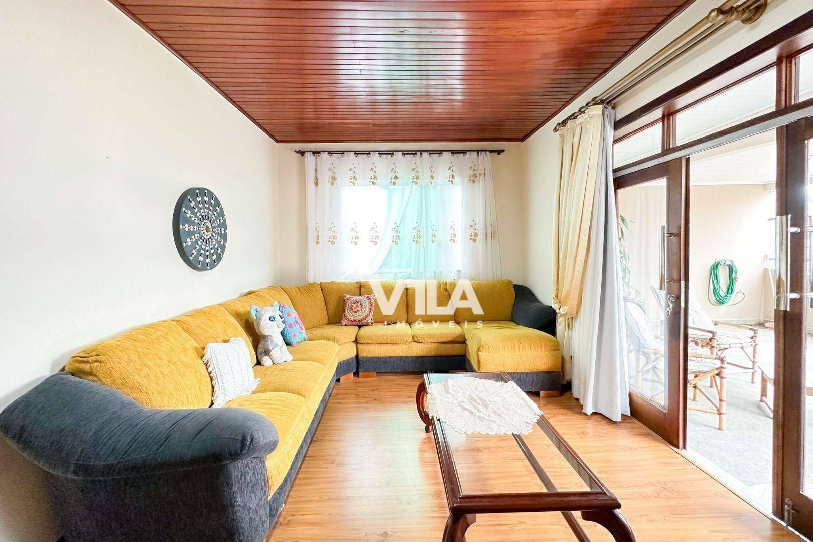 Casa à venda com 3 quartos, 200m² - Foto 8