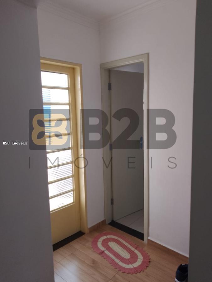 Casa à venda com 2 quartos, 100m² - Foto 8