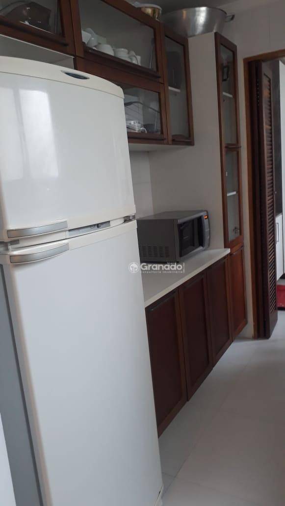 Apartamento à venda com 3 quartos, 100m² - Foto 17