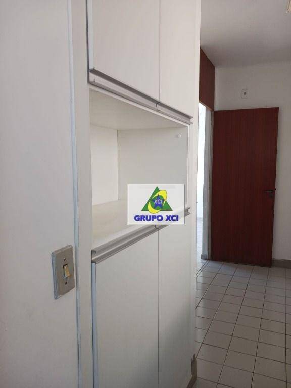 Apartamento à venda com 2 quartos, 62m² - Foto 21