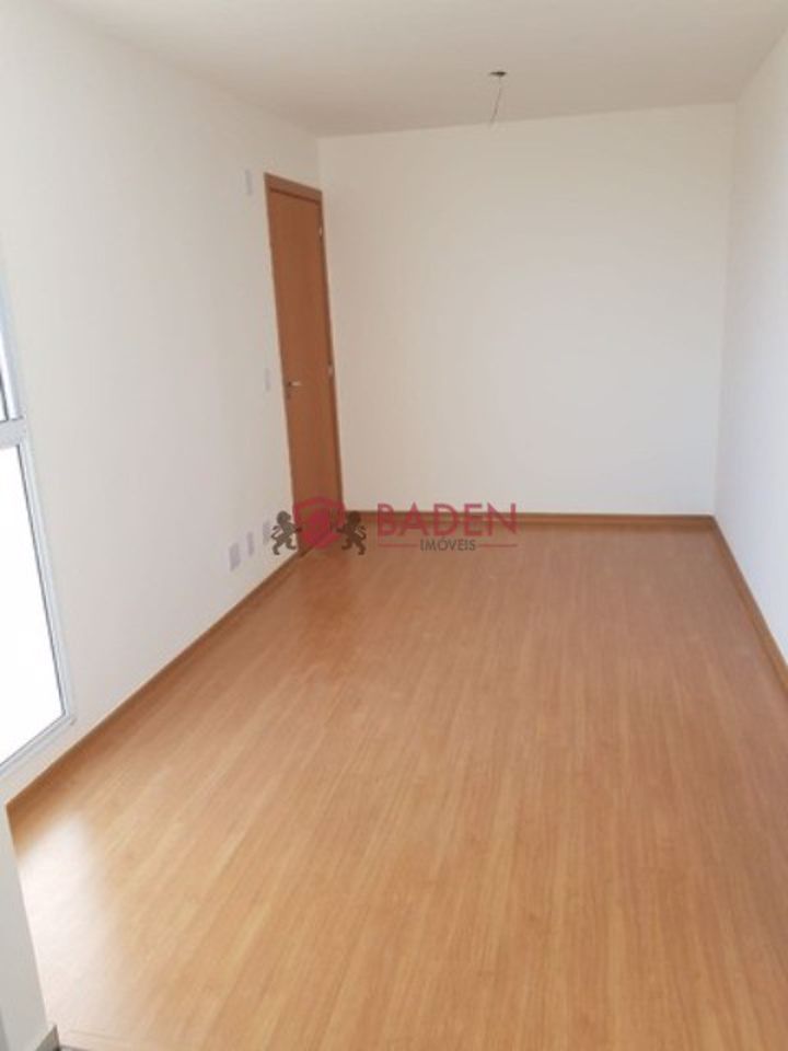 Apartamento à venda com 2 quartos, 52m² - Foto 2