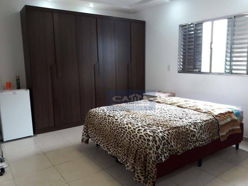 Sobrado à venda com 6 quartos, 220m² - Foto 19