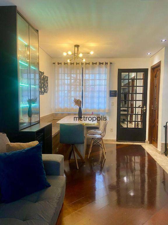 Sobrado à venda com 3 quartos, 130m² - Foto 1