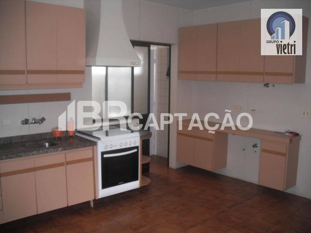 Apartamento à venda com 3 quartos, 210m² - Foto 5