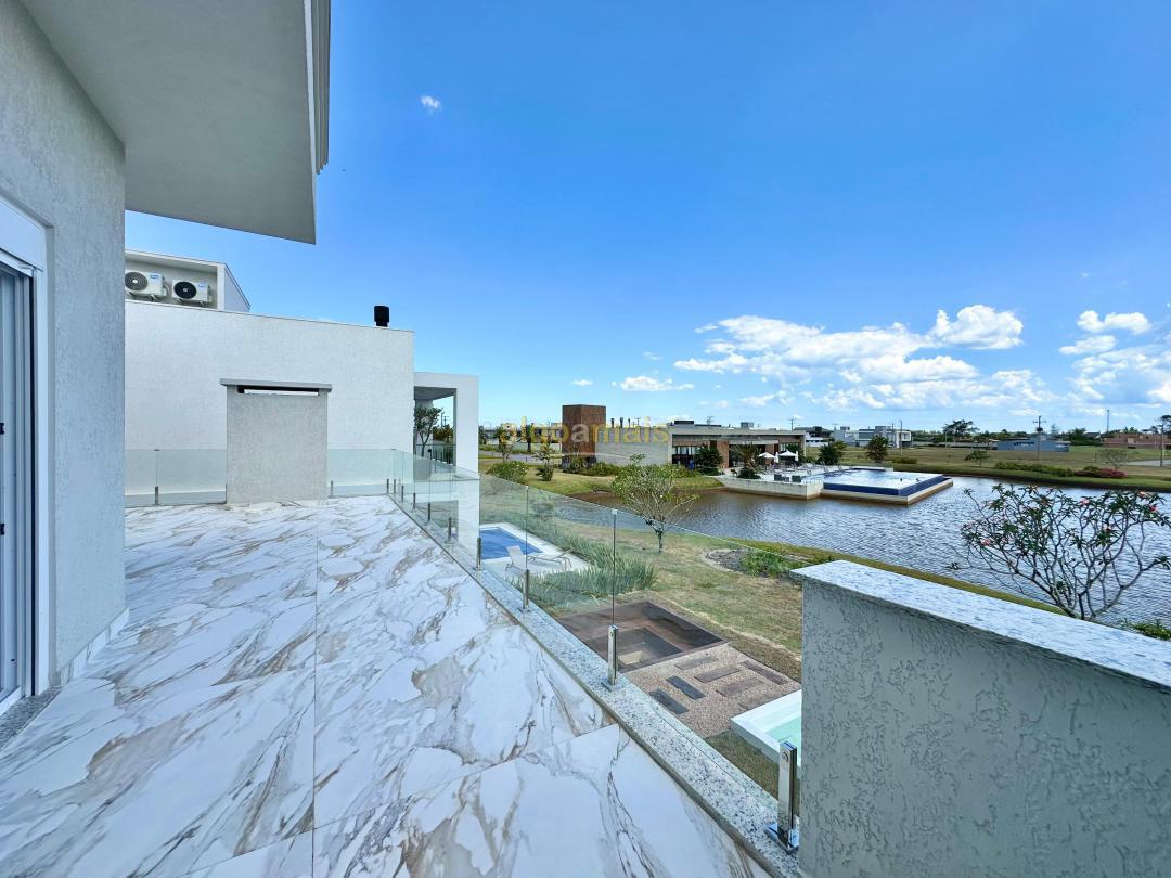 Casa de Condomínio à venda com 4 quartos, 330m² - Foto 21