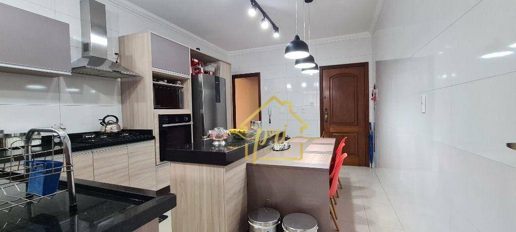 Apartamento à venda com 3 quartos, 150m² - Foto 6