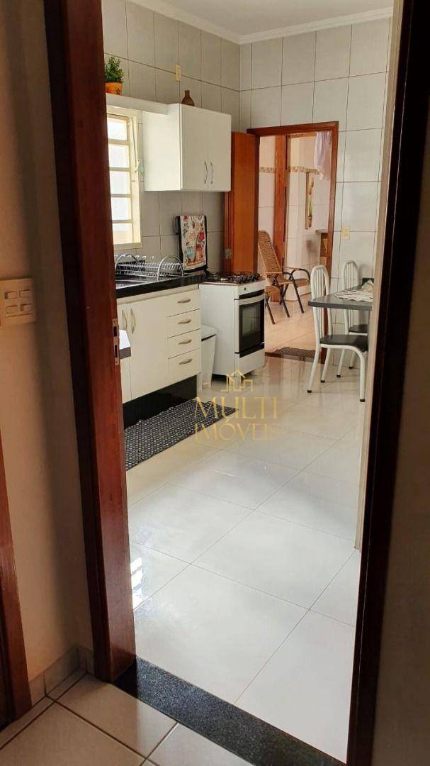 Casa à venda com 3 quartos, 120m² - Foto 14