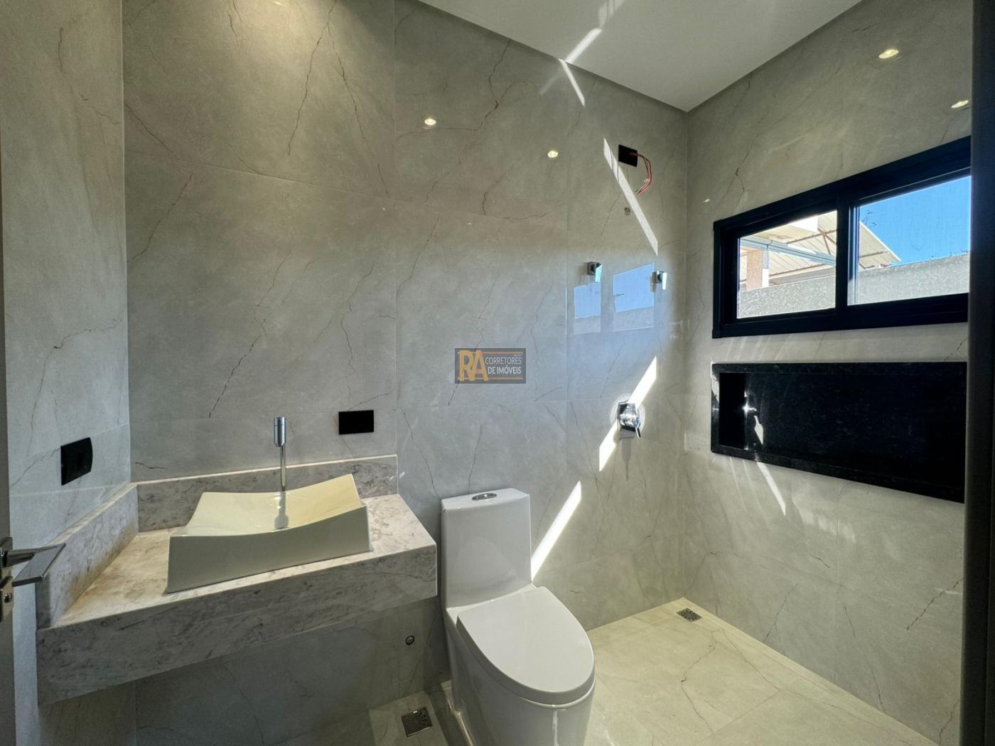 Casa à venda com 3 quartos, 250m² - Foto 11
