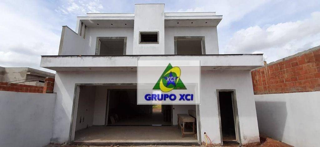 Sobrado à venda com 3 quartos, 200m² - Foto 4