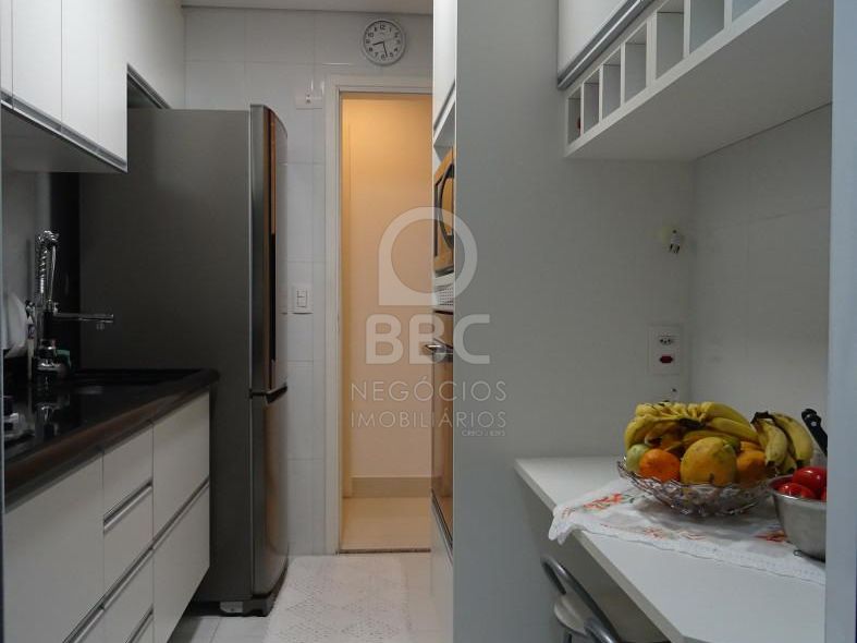 Apartamento à venda com 2 quartos, 63m² - Foto 10