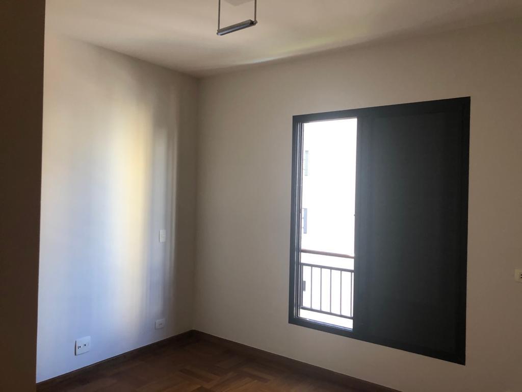 Apartamento à venda e aluguel com 3 quartos, 206m² - Foto 11