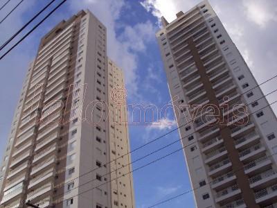 Apartamento para alugar com 3 quartos, 130m² - Foto 16