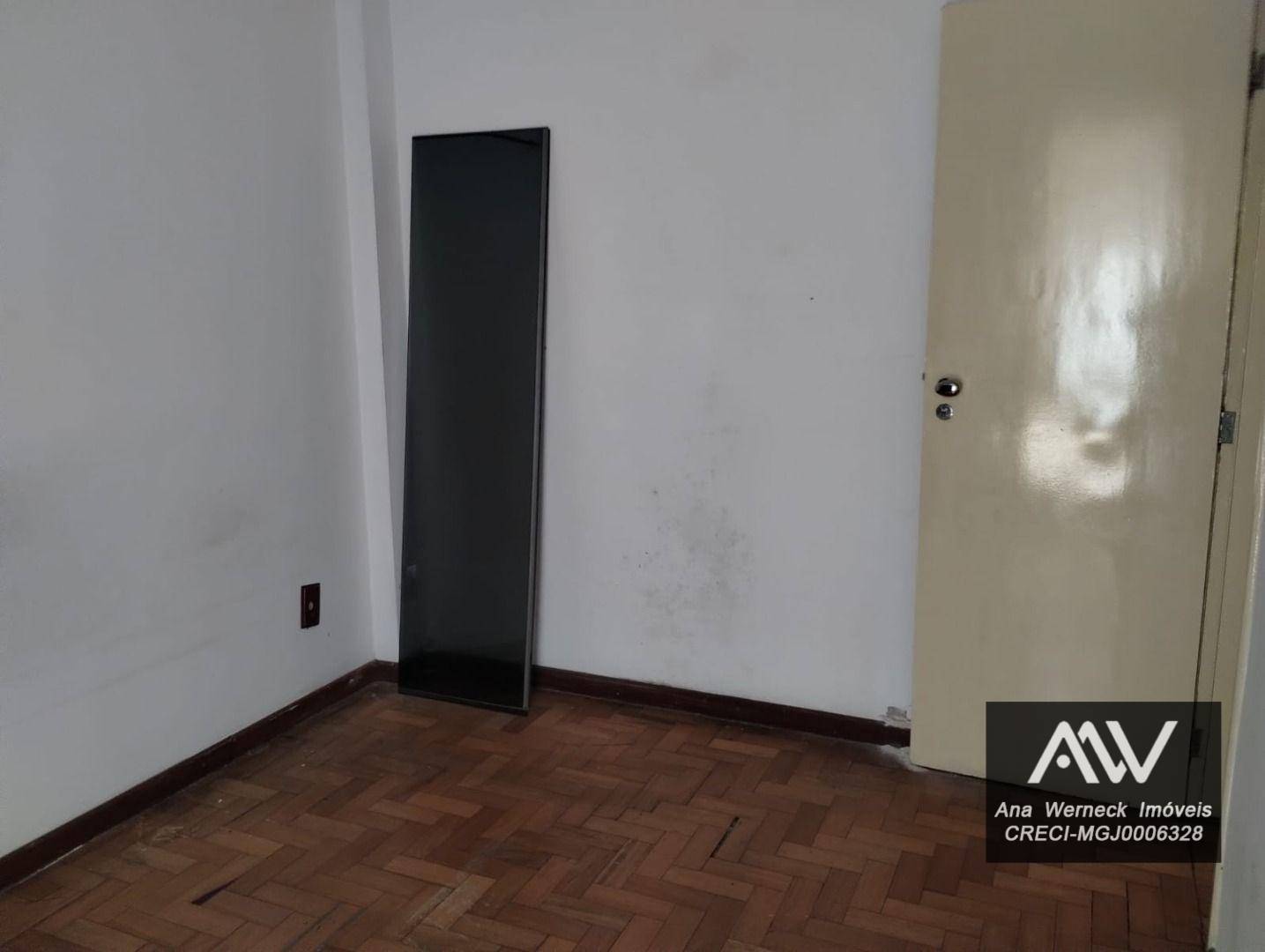 Apartamento à venda com 2 quartos, 60m² - Foto 13