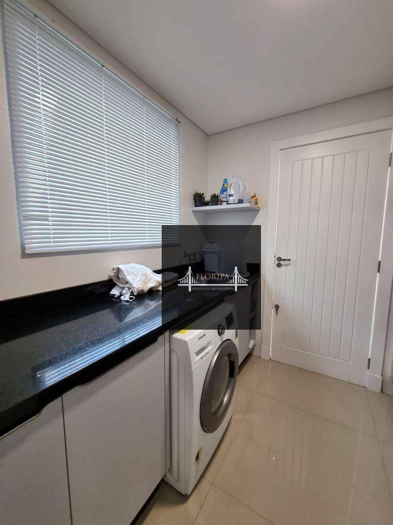 Casa à venda com 4 quartos, 360m² - Foto 25