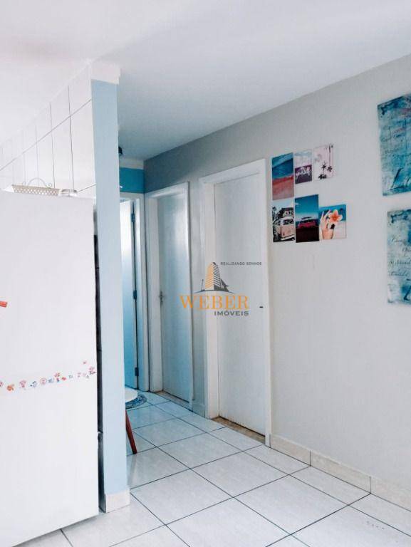 Apartamento à venda com 2 quartos, 42m² - Foto 11