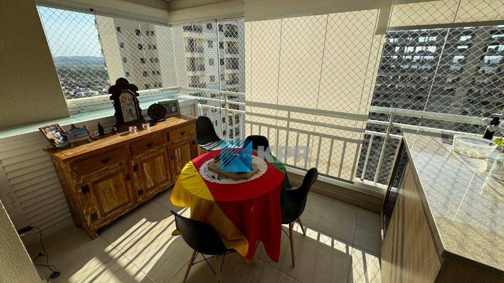 Apartamento à venda com 3 quartos, 99m² - Foto 3