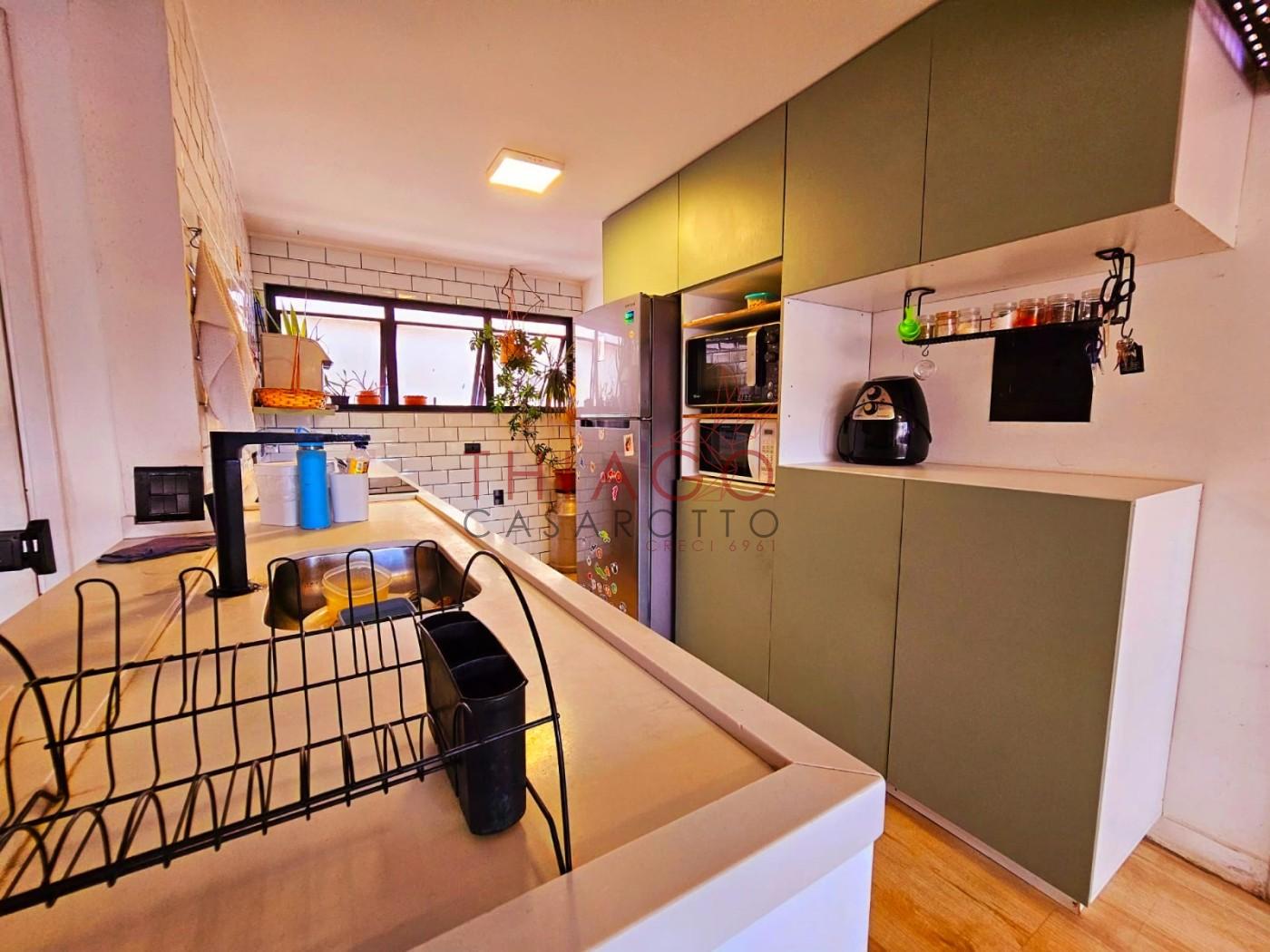 Apartamento à venda com 2 quartos, 80m² - Foto 2