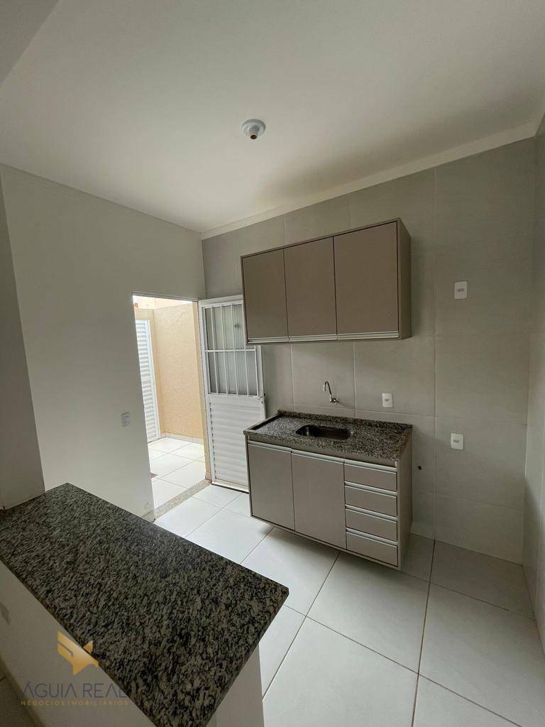 Casa de Condomínio à venda com 2 quartos, 66m² - Foto 3