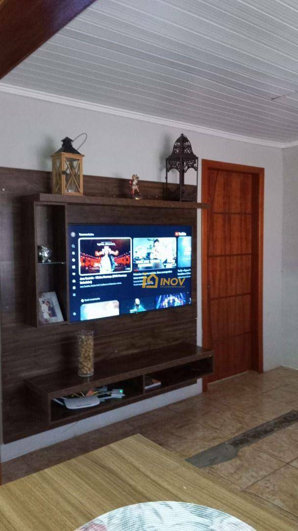 Casa à venda com 2 quartos, 70m² - Foto 3