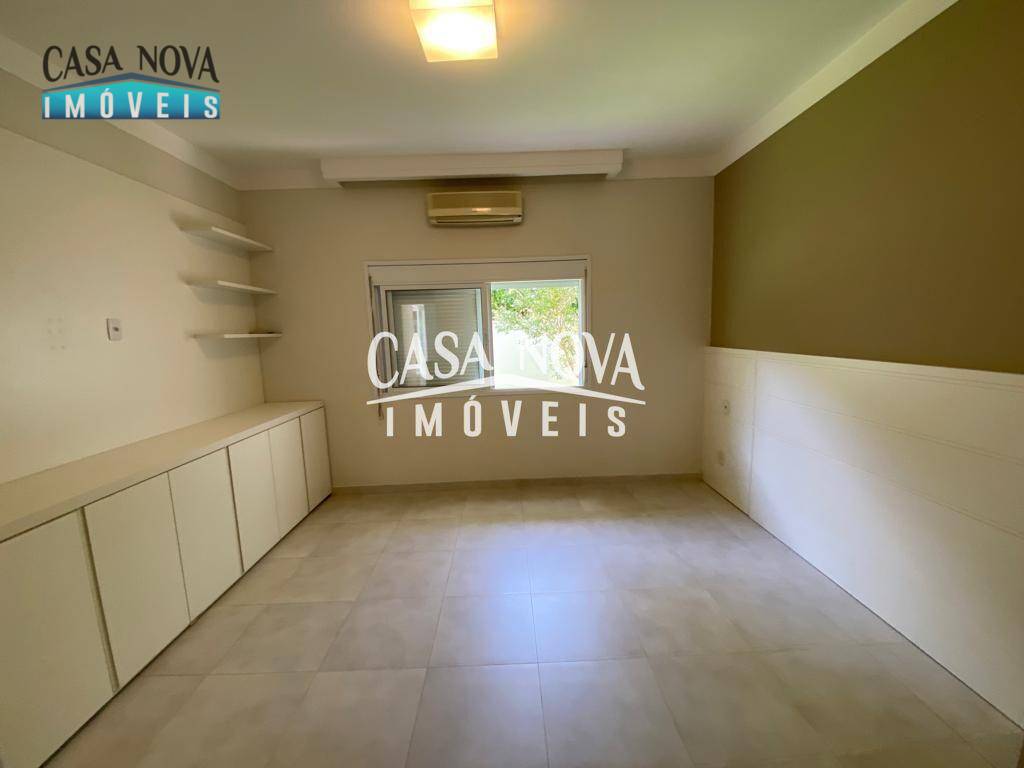 Casa de Condomínio para alugar com 3 quartos, 277m² - Foto 18