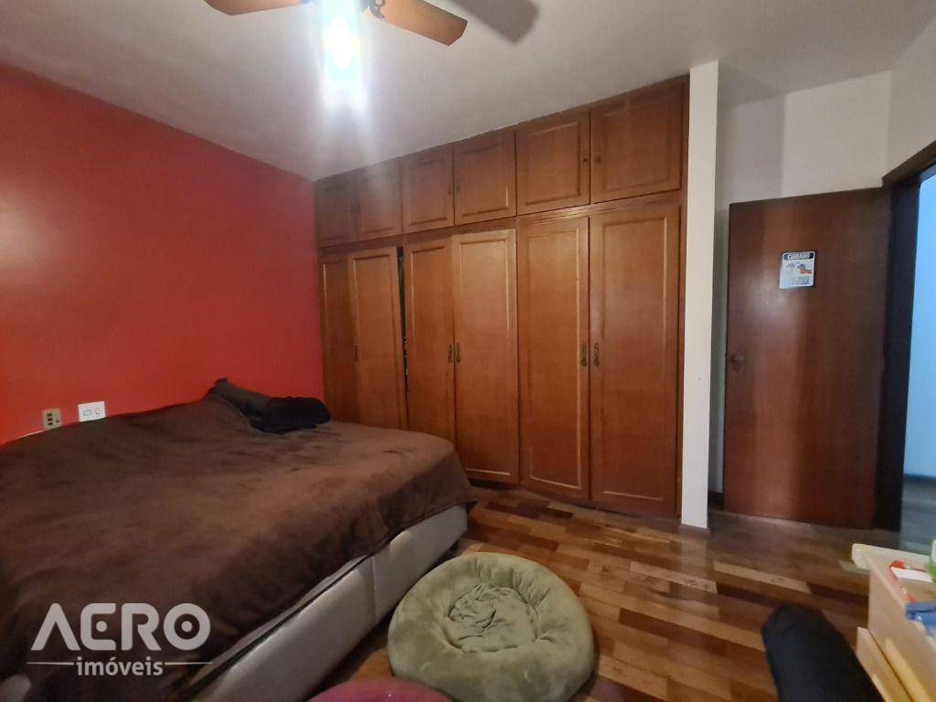 Casa, 4 quartos, 418 m² - Foto 37