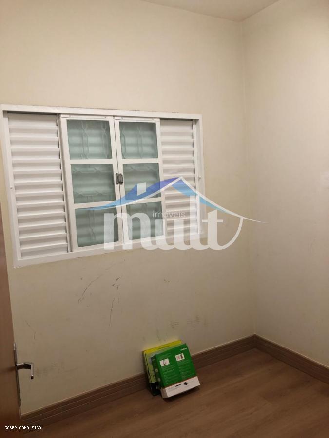 Casa à venda com 3 quartos, 210m² - Foto 10