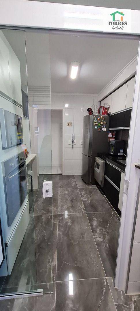 Apartamento à venda com 2 quartos, 75m² - Foto 14